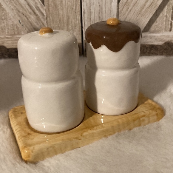 Magenta Home S’mores Shakers - Picture 5 of 11
